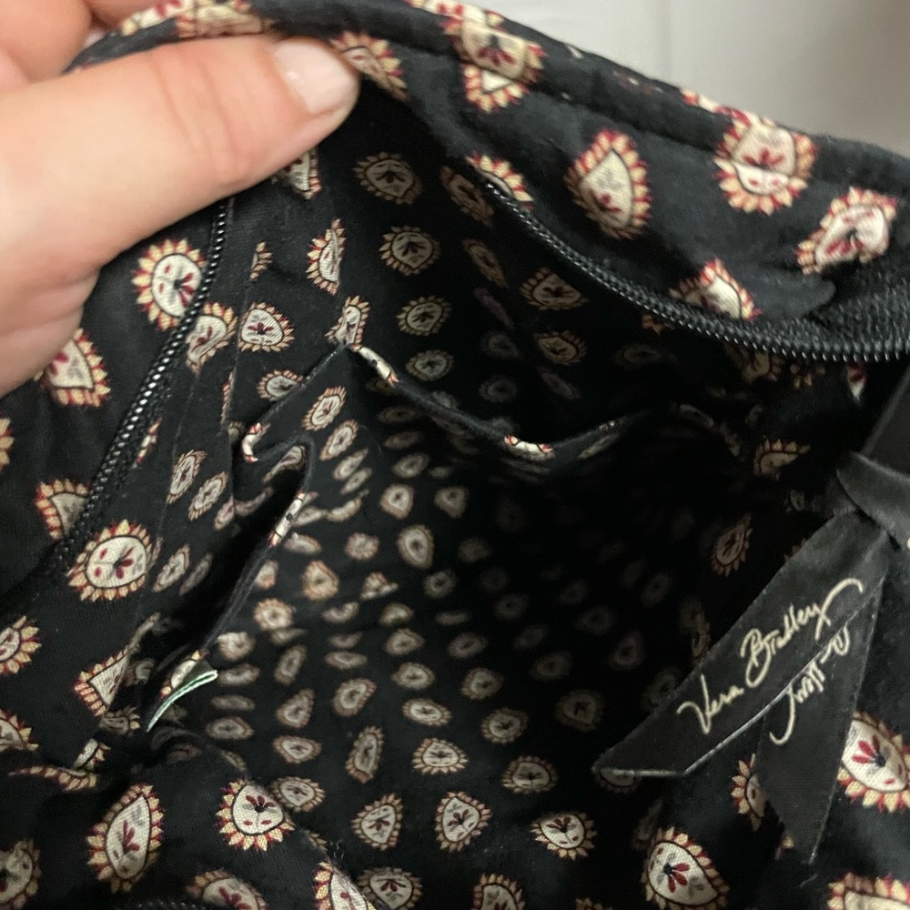 Vera Bradley med size purse - Picture 6 of 10